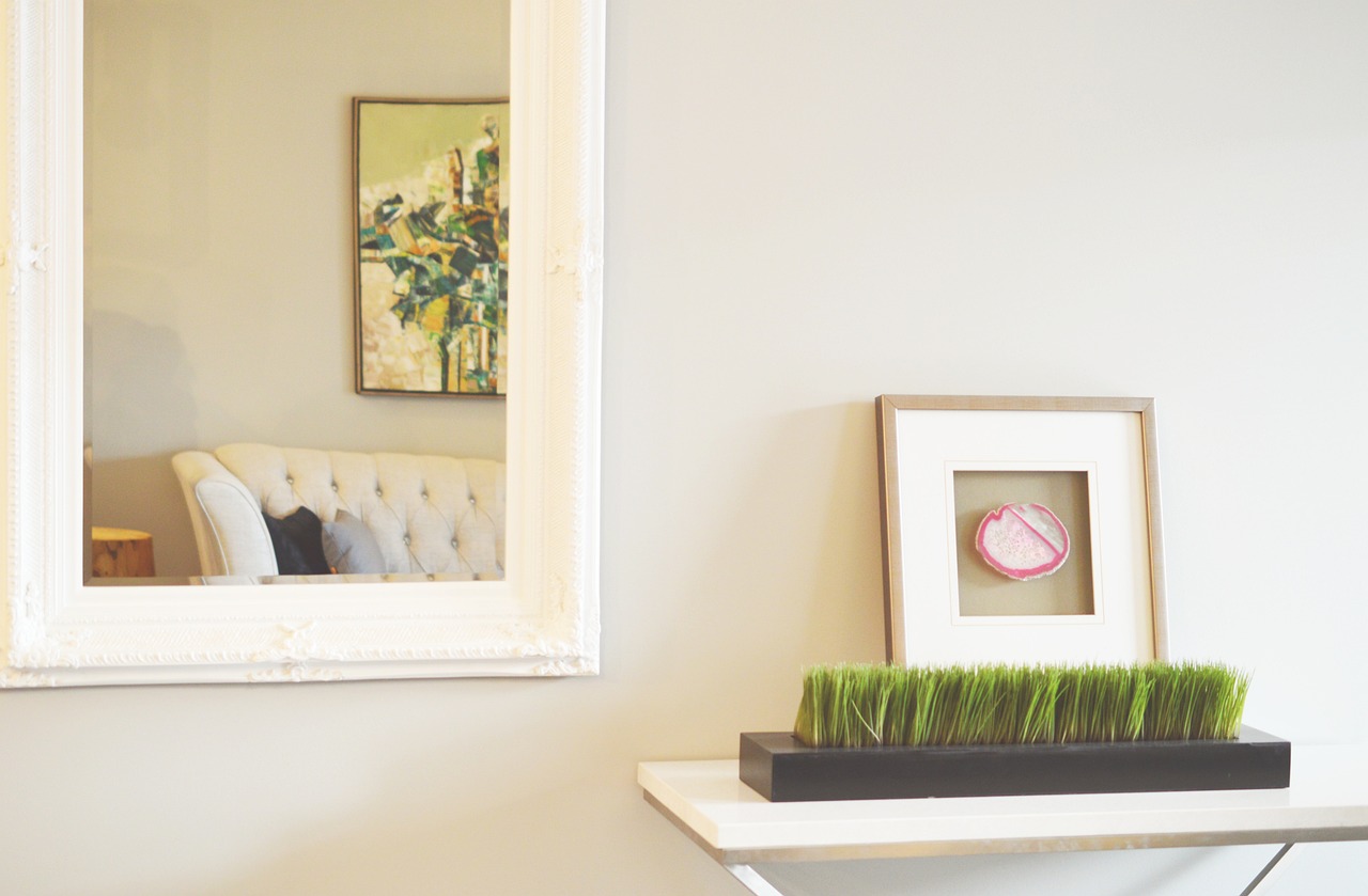 How to Create DIY Rustic Photo Frames